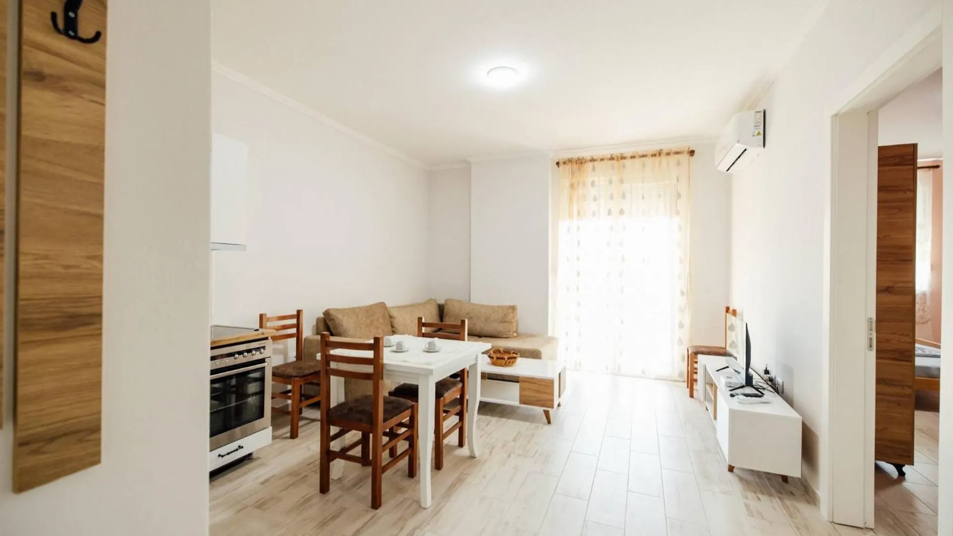 アパート Mentor Appartements Shëngjin
