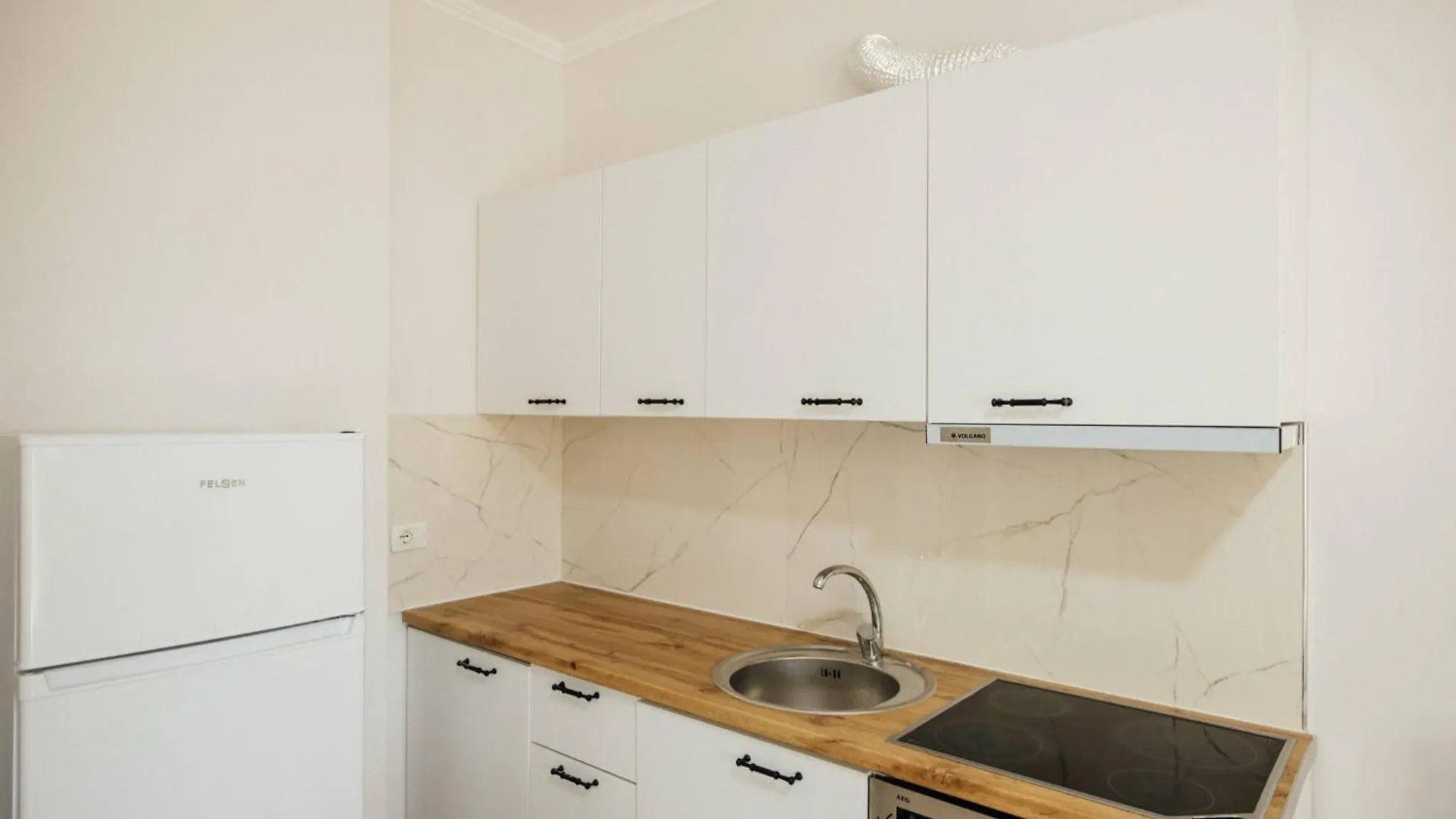 Mentor Appartements Shëngjin アパート